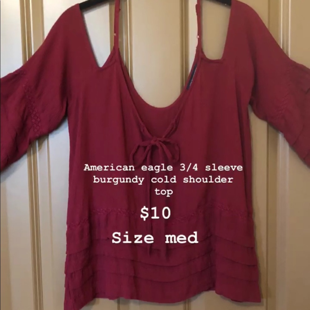 3/4 sleeve AE burgundy top